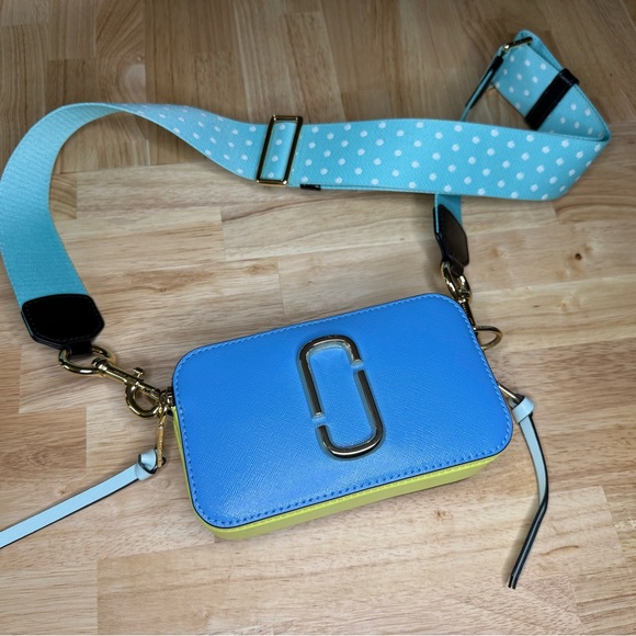 Marc Jacobs Blue and Neon Green Snapshot Crossbody Bag with Matching Cardholder - Picture 3 of 13